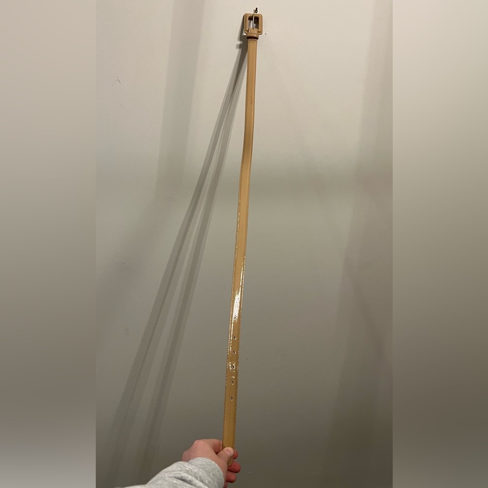 Neiman Marcus Belt, size 8, Nude